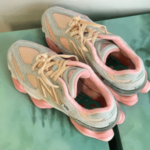 ⁦New Balance x Joe Freshgoods 9060 Baby Shower Blue⁩ – תמונה ⁦4⁩