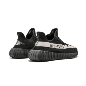 ⁦Adidas Yeezy 350 V2 Core Black White⁩ – תמונה ⁦4⁩