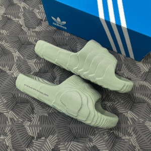 ⁦Adilette 22 Slides green⁩ – תמונה ⁦3⁩