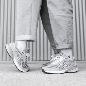 נעלי ניו באלנס - New Balance 990 V5 – תמונה 3