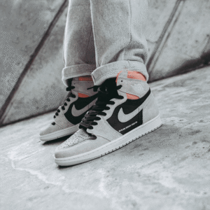 ⁦Nike Air jordan 1 Retro High Crimson⁩ – תמונה ⁦4⁩