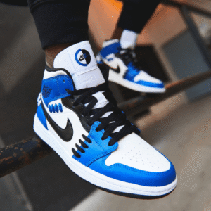 ⁦Nike Air Jordan 1 Mid Sisterhood⁩ – תמונה ⁦4⁩