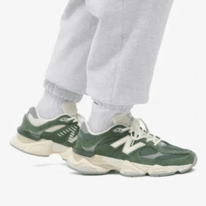 ⁦New Balance 9060 Green Suede - ניו באלנס 9060⁩ – תמונה ⁦3⁩