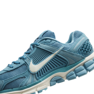 ⁦Air Zoom Vomero 5 נעלי נייק⁩ – תמונה ⁦4⁩