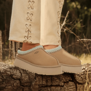 ⁦UGG Tazz Platform Sand - כפכפי האג טאז⁩ – תמונה ⁦5⁩