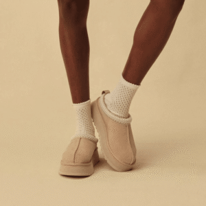 ⁦UGG Tazz Platform Sand - כפכפי האג טאז⁩ – תמונה ⁦6⁩