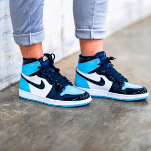 ⁦Nike Air Jordan 1 high Inc Patent⁩ – תמונה ⁦3⁩