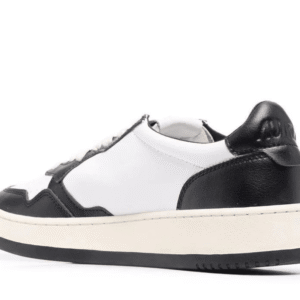 ⁦Autry Medalist Low Sneakers Black white Toe⁩ – תמונה ⁦3⁩