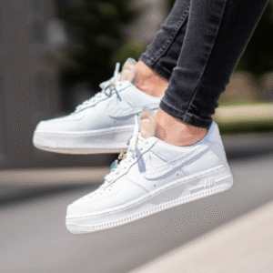 Nike Air Force 1 Low '07 LX Bling – תמונה 4