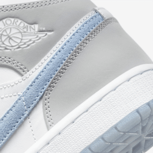 Nike Air Jordan 1 Mid Aluminium Wolf Grey (W) – תמונה 4