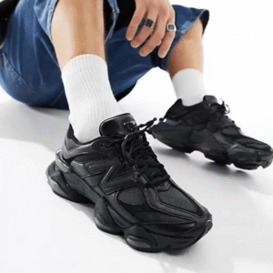 ⁦New Balance 9060 Triple Black - נעלי ניו באלנס 9060⁩ – תמונה ⁦5⁩