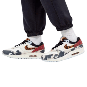 ⁦Nike Air Max 1 Tiger Swoosh Cow Print - נייק איר מקס 1⁩ – תמונה ⁦4⁩