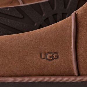 ⁦כפכפי גברים UGG Otzo Clog – נוחות יומיומית עם מראה יוקרתי⁩ – תמונה ⁦10⁩