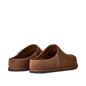 ⁦כפכפי גברים UGG Otzo Clog – נוחות יומיומית עם מראה יוקרתי⁩ – תמונה ⁦6⁩