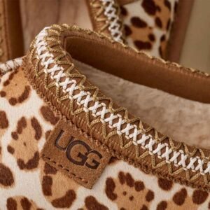 ⁦UGG Tazz Plains Felicity Leopard כפכפי טאז מנומר פלטפורמה לנשים⁩ – תמונה ⁦14⁩