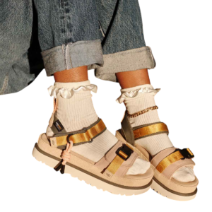 ⁦סנדלי נשים UGG Goldenstar Wildwood – סטייל אורבני עם נוחות מתקדמת⁩ – תמונה ⁦10⁩