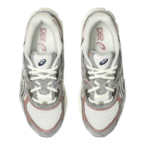 סניקרס יוניסקס ASICS Gel-NYC Cream Cement Grey – שילוב מושלם בין רטרו לחדשנות אורבנית – תמונה 62