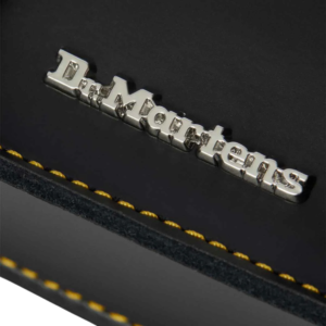 ⁦Dr. Martens Leather Crossbody Bag 7" Satchel Black תיק צד מעור⁩ – תמונה ⁦8⁩