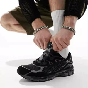 ⁦נעלי Asics Gel NYC Graphite⁩ – תמונה ⁦5⁩