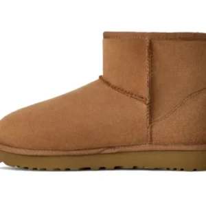 ⁦מגפי UGG Classic Mini II לגברים בצבע Chestnut⁩ – תמונה ⁦2⁩