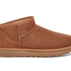 מגפי UGG Classic Ultra Mini לגברים בצבע Chestnut – תמונה 1