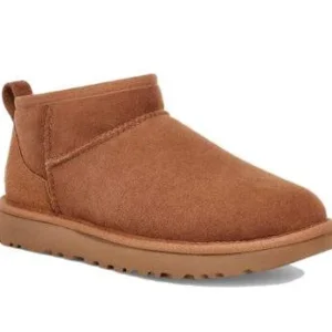 מגפי UGG Classic Ultra Mini לגברים בצבע Chestnut – תמונה 2