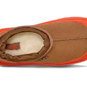⁦נעלי UGG Tasman Weather Hybrid לגברים בצבע Chestnut – זמש עמיד למים ונוחות בכל מזג אוויר⁩ – תמונה ⁦3⁩
