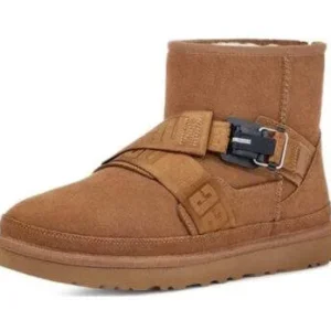 ⁦מגפי UGG Classic Mini Quickclick לגברים בצבע חום⁩ – תמונה ⁦2⁩