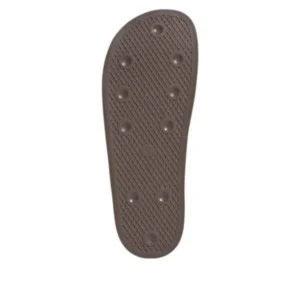 ⁦כפכפי אדידס Adimule בצבע Dark Brown Gum – עיצוב קלאסי עם נוחות מרבית⁩ – תמונה ⁦5⁩