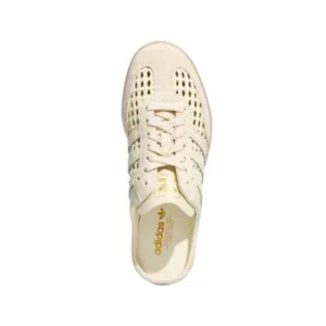 ⁦נעלי אדידס Samba OG Mule בצבע Cream White – עיצוב קלאסי עם נוחות מודרנית⁩ – תמונה ⁦4⁩