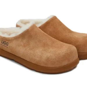 ⁦נעלי בית UGG Premium Jade לגברים בצבע Chestnut – עור איכותי ובטנת צמר כבשים⁩ – תמונה ⁦4⁩