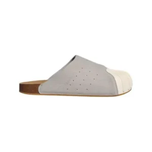 ⁦כפכפי אדידס Adimule בצבע Grey Two / Chalk White – סטייל מודרני ונוחות יומיומית⁩ – תמונה ⁦3⁩