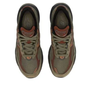 ⁦נעלי New Balance 990v6 Made in USA הסוואה כהה אלון עשיר⁩ – תמונה ⁦3⁩