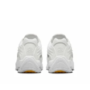 נעלי Nike Hot Step 2 NOCTA White בעיצוב נקי ונוחות מקסימלית – תמונה 4
