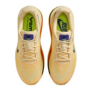 ⁦Nike Vomero Premium Road Running Shoes 'Alabaster/Citron Pulse' נעלי ריצה לגברים⁩ – תמונה ⁦5⁩