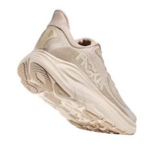 ⁦Hoka Clifton 10 Wide Oat/Oatmeal – נעלי ריצה רחבות עם ריפוד מתקדם⁩ – תמונה ⁦3⁩