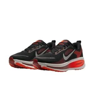 Nike Vomero 18 Black/Red – נעלי ריצה – תמונה 4