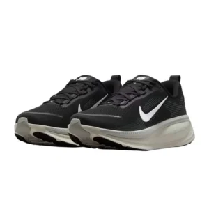 ⁦Nike Vomero 18 Road Running Shoes Black/Coconut Milk – נעלי ריצה עם ריפוד ותמיכה⁩ – תמונה ⁦4⁩