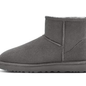 UGG Classic Ultra Mini Platform Boot Goat – מגפיים לנשים בצבע בז׳ עם סוליה מוגבהת
