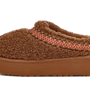 ⁦UGG Tazz Braid Hardwood – כפכפי נשים עם צמת קישוט וסוליית פלטפורמה⁩ – תמונה ⁦1⁩